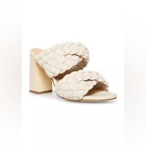 Steve Madden Twisted Sandal - Size 9/Bone (NWOT)